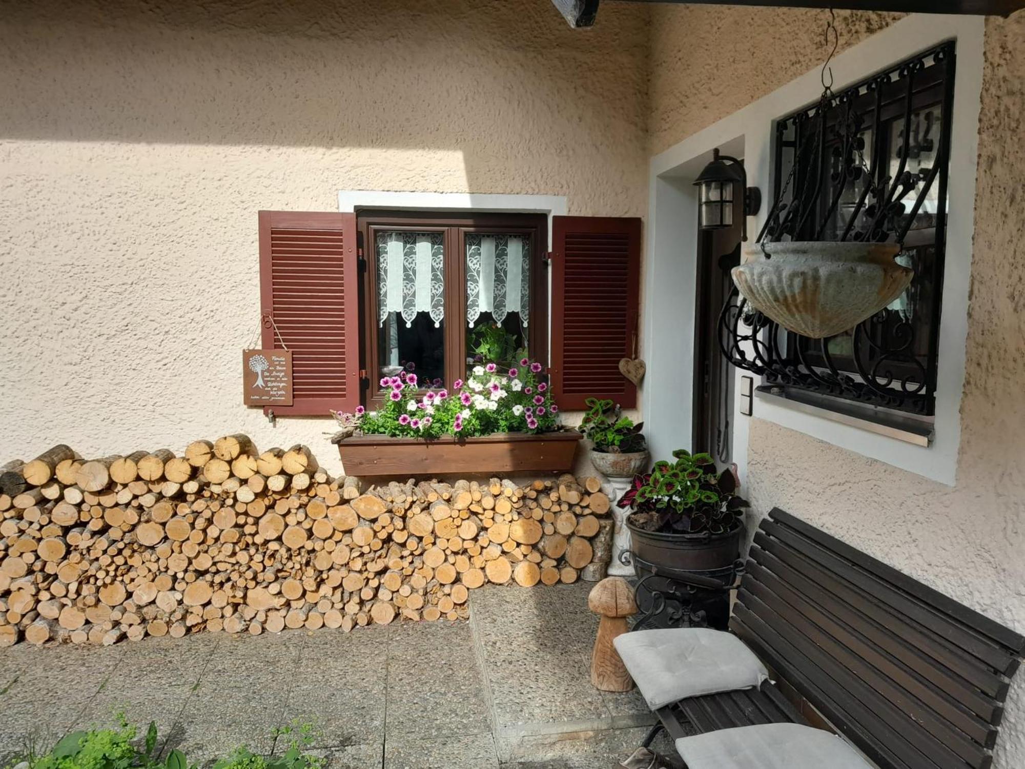 Ferienhaus Resch Лауфен Екстериор снимка